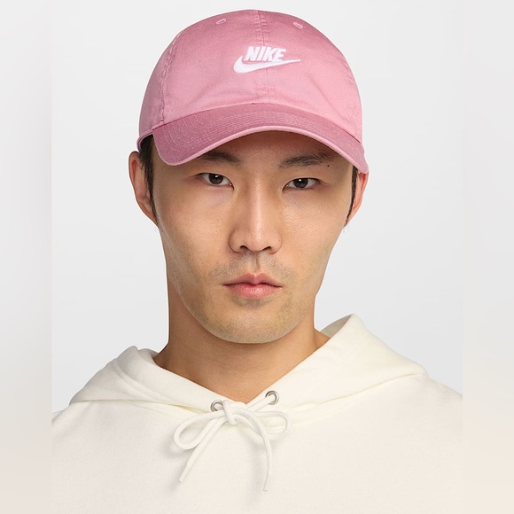 Nike Other - Nike unisex light purple cap